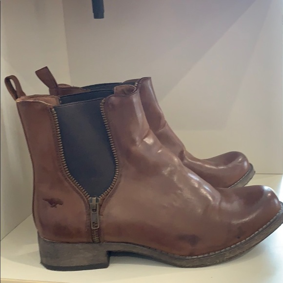 rocket dog mens boots